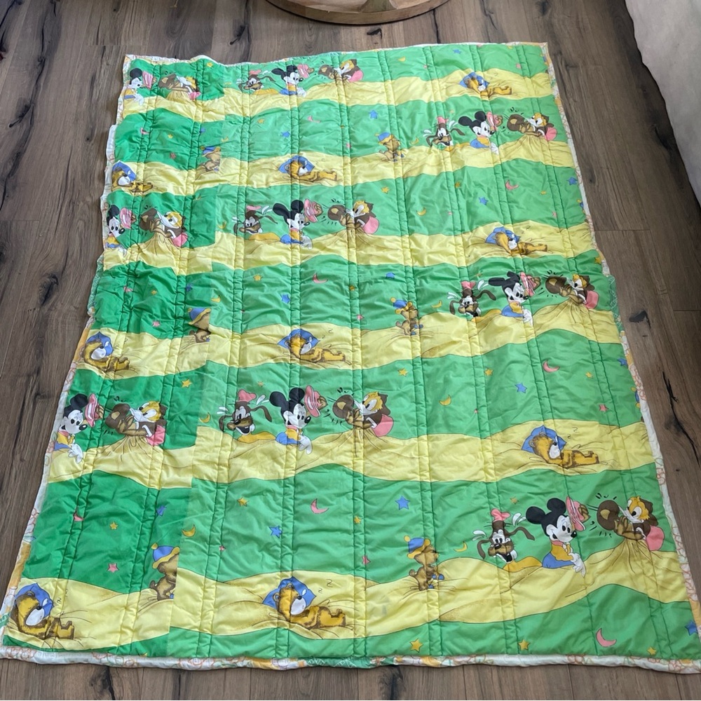 Vintage Disney Baby Mickey and Friends Green Yellow Quilt Bedspread